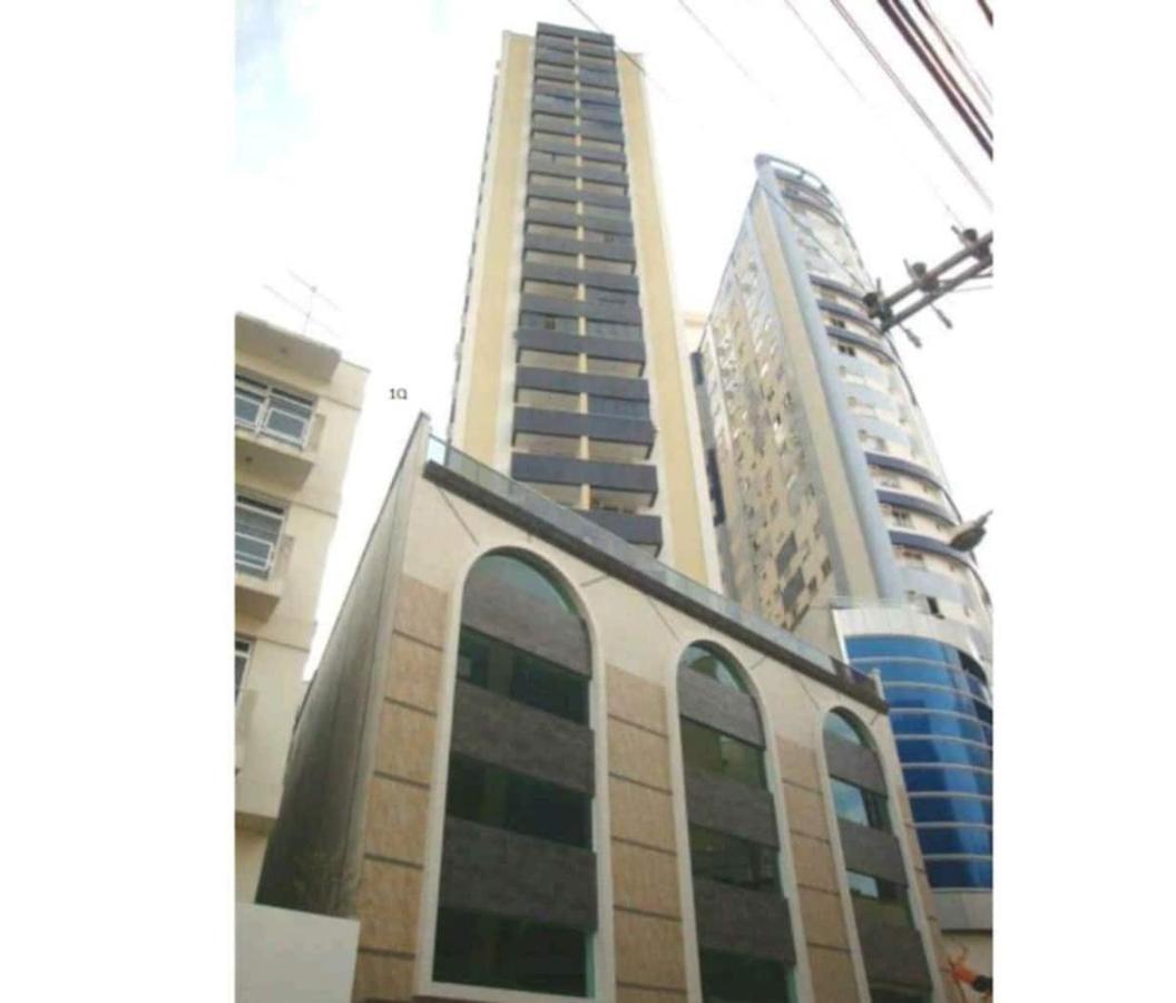Balneario Camboriu - edificio Las Vegas - Apartamento arejado e reformado - 2 quartos - 2 banheiros - Próximo da Praia - Portaria 24h - Garagem Privativa Balneario Camboriu