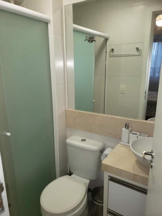 Apartamento Balneario Camboriu - edificio Las Vegas - Apartamento arejado e reformado - 2 quartos - 2 banheiros - Próximo da Praia - Portaria 24h - Garagem Privativa *